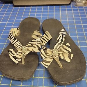 Zebra Plastic w Rhinestone Accent Black Rubber Bottom Flip Flops Sandals Size XL